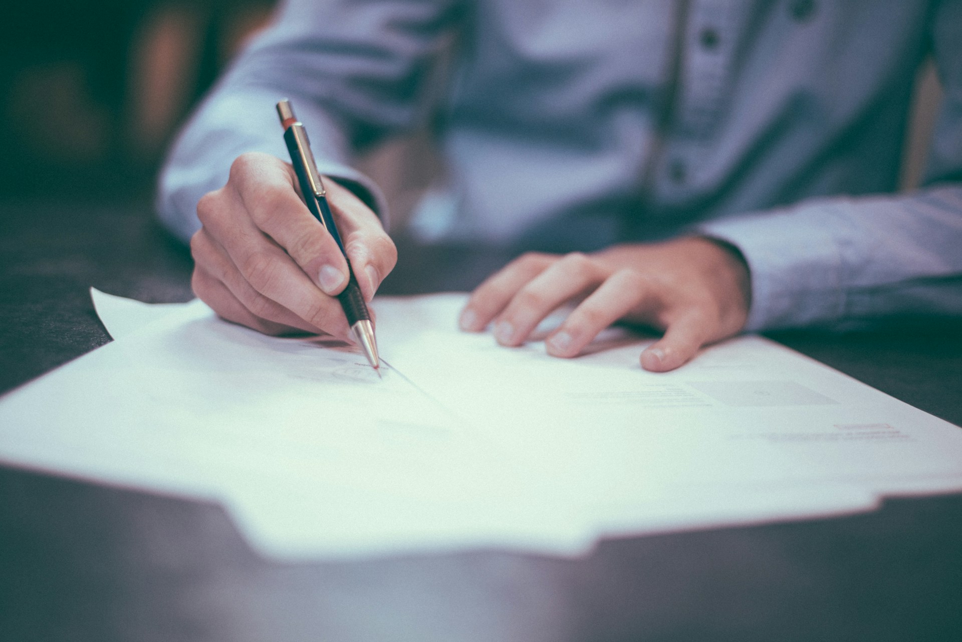 Resume Formats Explained: Chronological vs Functional vs Combination